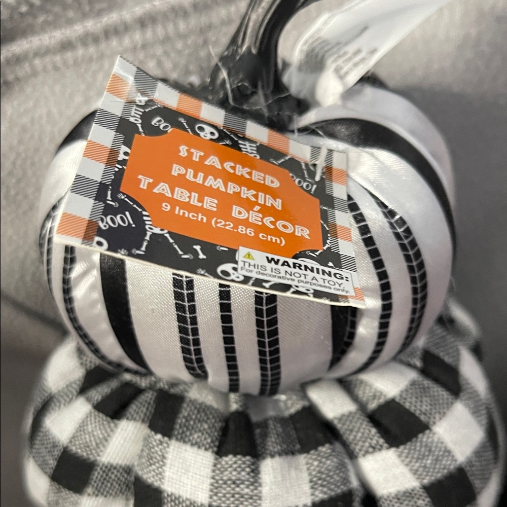 Black and White Fabric Stacked Pumpkins NWT - Picture 3 of 7